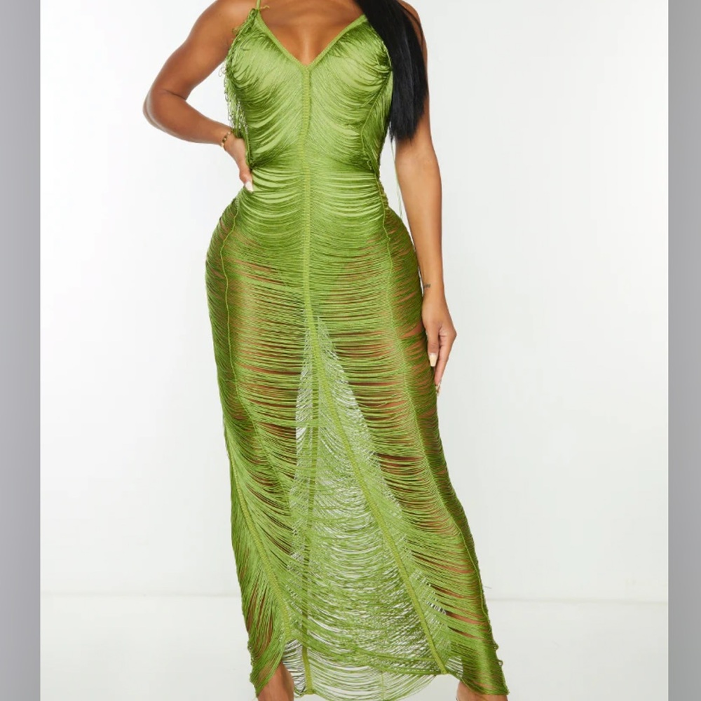 SHAPE OLIVE FRINGE DETAIL MIDAXI DRESS